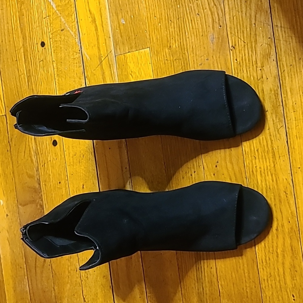 Ankle boots